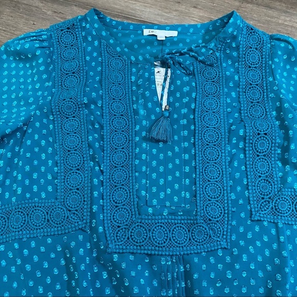 5 for $25 DR2 Swiss Dot blouse dark teal - Picture 6 of 6